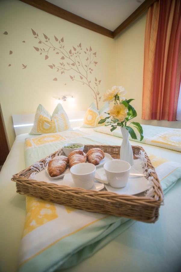 Appartement Gaestehaus Karawankenblick à Drobollach am Faakersee Extérieur photo